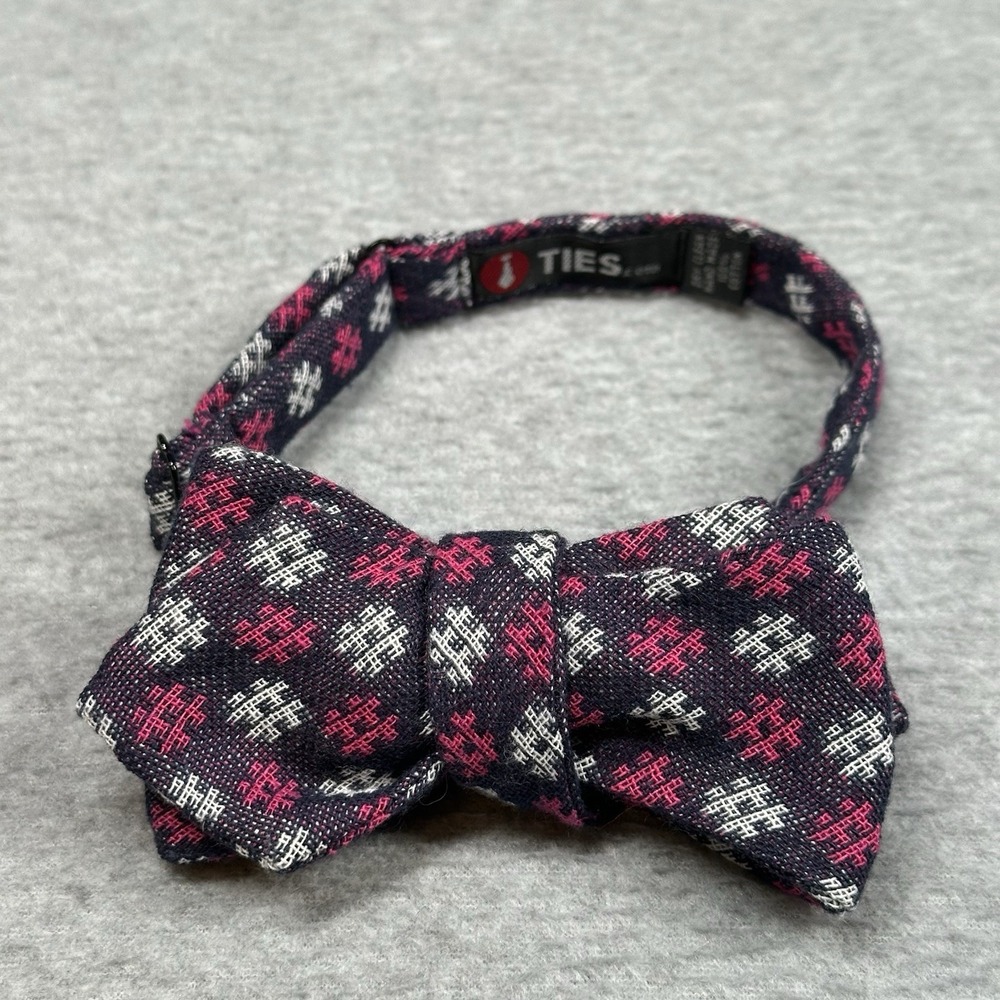 Self Tie Bow Tie Ties.com 100% Cotton Navy Pink White Geometric Pattern Handmade